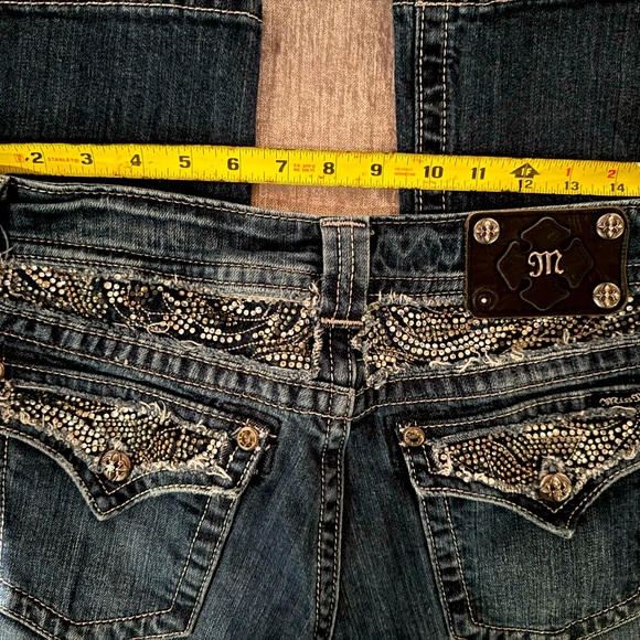 Miss Me Jeans size 30x32 Crystal yoke & flap pockets, boot cut, whisker fading. - Picture 6 of 9